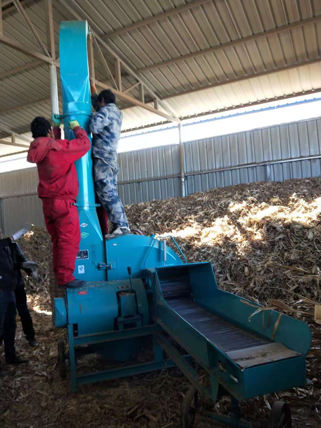 廣西柳州10噸新型鍘草揉搓機(jī)多少錢(qián)一臺(tái)？